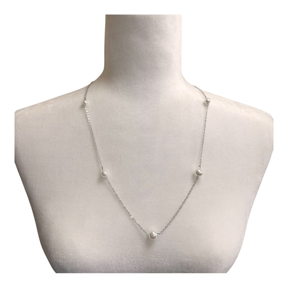 Silver Tone Pearl Necklace Lanyard Mask Holder